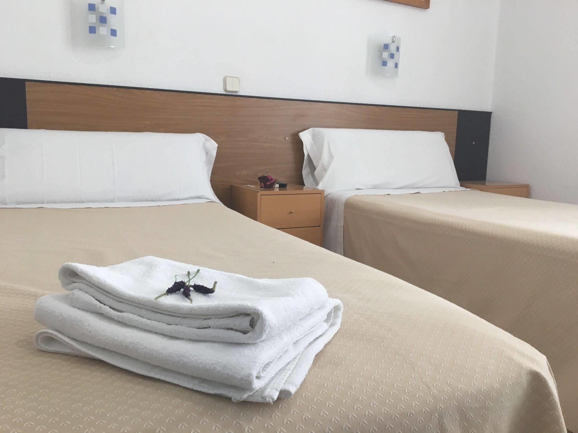 Hostal R. Lido Μαδρίτη Εξωτερικό φωτογραφία